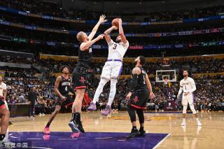 了场馆的形 了场馆的形