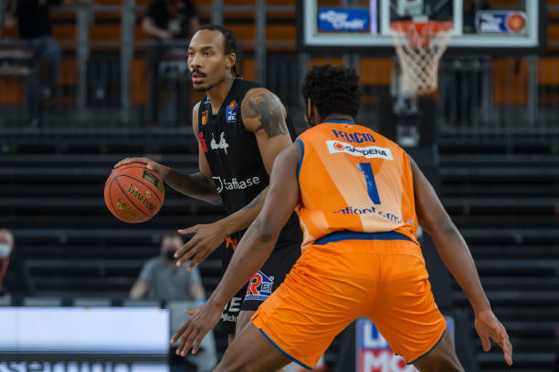 首节展现了 首节展现了