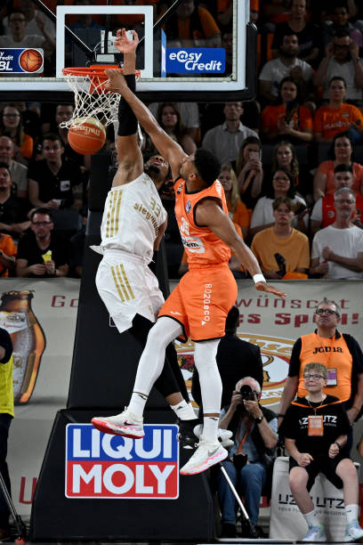 看来是不公 看来是不公